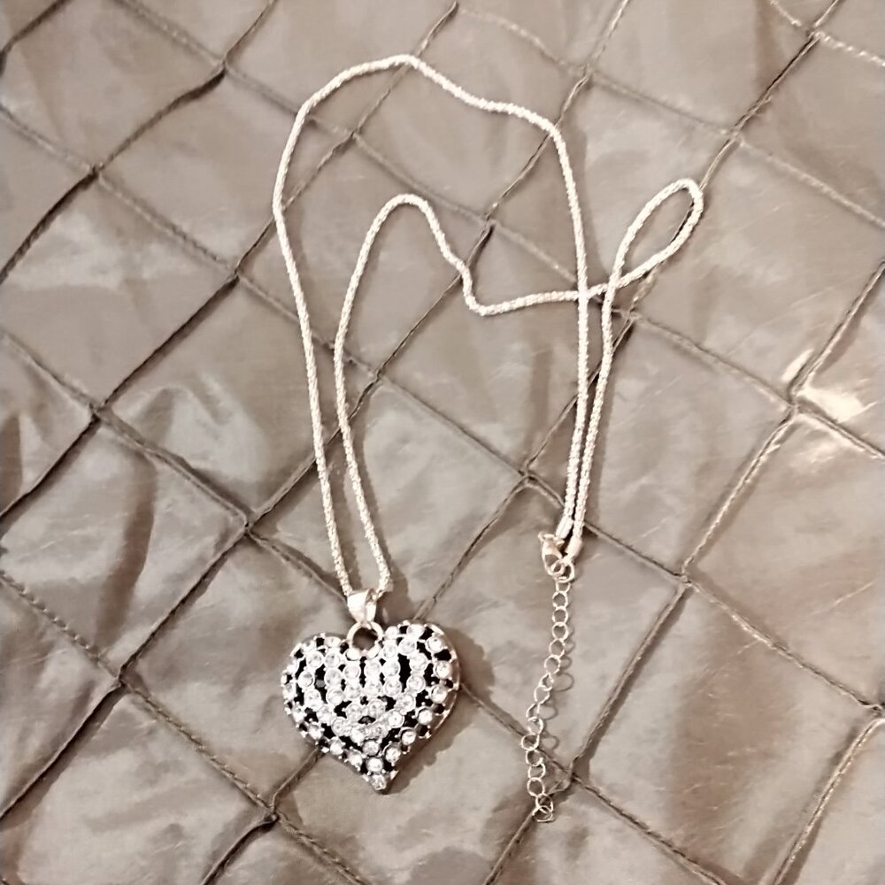 Elegant Rhinestones Heart Pendant Long Chain Sweater Necklace Golden Diamond